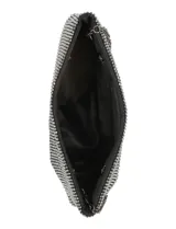 Cartera de fiesta Jessica McClintock cubierta de strass plateados, con asa de mano y asa de cadena metálica removible. Incluye bolsillo interior y cierre con botón imantado.