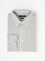 Camisa de manga larga con diseño a rayas verticales en tonos beige y azul, cuello camisero, cierre frontal de botones y bolsillo ojal en el pecho.