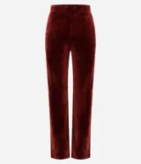Pantalón de jogging de corte recto confeccionado en plush, con cintura elástica ajustable mediante cordón. Presenta un diseño minimalista y cómodo, ideal para uso diario.