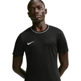 Remera deportiva Nike Dri-Fit Park26 de color negro, con cuello redondo y detalle de línea blanca en el borde. Presenta el logo de la marca bordado en blanco en el pecho y líneas laterales blancas.