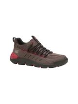 Sneaker Cat modelo Crail Sport Low, color gris con detalles en rojo. Confeccionado en nobuk engrasado y malla, cuenta con entresuela de EVA y suela de goma para mayor tracción.