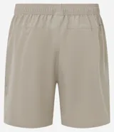 Bermuda deportiva color verde oliva, con cintura elástica, cordón interior, bolsillos laterales y logo reflectante en la pierna izquierda.