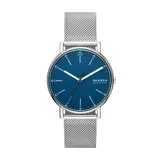 Reloj Skagen Signatur con caja de acero inoxidable plateado de 40mm de diámetro y malla metálica plateada de 20mm de ancho. Esfera azul mate protegida por cristal mineral resistente.