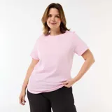 Camiseta de punto de manga corta en color rosa, con cuello redondo y corte clásico.