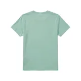 Remera Nike Club Essentials de color blanco, de manga corta y cuello redondo, con el logo de la marca bordado en el pecho.