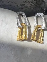 Aros colgantes de plata 925 con baño de oro de 18k.