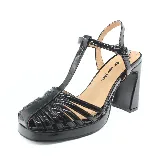 Sandalias de tacón alto color dorado, con plataforma y tiras finas.