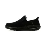 Championes deportivos Skechers modelo Equalizer 6.0, diseño slip-on sin cordones en color negro. Confeccionados en malla y material sintético, cuentan con tecnología Heel Pillow para mayor sujeción, plantilla Air-Cooled Memory Foam y suela flexible con tracción.