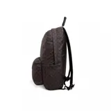 Mochila Vans Old Skool con estampado a cuadros en tonos marrones y negros. Cuenta con un compartimento principal con cierre, un bolsillo frontal con cierre y dos bolsillos laterales. Tiene correas acolchadas ajustables y asa de mano en la parte superior.