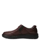Zapato de hombre tipo slip-on, confeccionado en cuero negro con elásticos laterales para un calce fácil. Presenta costuras reforzadas en el empeine y suela de goma antideslizante.