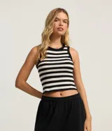 Musculosa corta ajustada de Blue Steel, con diseño de rayas horizontales en blanco y negro, escote redondo y acabado acanalado.