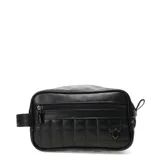 Necessaire Tiffosi de diseño rectangular, confeccionado en material sintético con textura acolchada en patrón cuadrille. Cuenta con cierre frontal, compartimento principal con cierre y logo metálico de la marca en la esquina inferior.