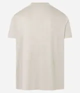 Remera deportiva de corte regular, confeccionada en tejido técnico con tecnología Dry para mayor transpirabilidad. Presenta cuello redondo, mangas cortas y detalles reflectantes y texturizados en los hombros.