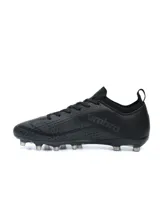 Championes de fútbol Umbro Borel Club HG, color negro con detalles sutiles en tono oscuro y suela con tapones para césped natural.
