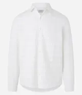 Camisa de hombre, manga larga, color beige claro, con cuello inglés y textura grid.