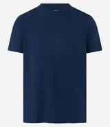 Remera básica de hombre con cuello redondo y mangas cortas, confeccionada en algodón. Presenta un corte regular que se ajusta de forma anatómica al cuerpo.