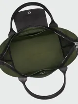 Cartera de mano Longchamp modelo Le Pliage Energy tamaño S, confeccionada en lona de color bordó con detalles en cuero negro. Cuenta con doble asa superior, correa de hombro ajustable y extraíble, cierre principal con cremallera y solapa frontal con broche a presión.