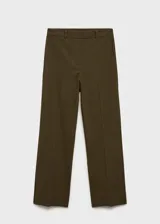 Pantalon de corte recto y tiro medio, confeccionado en tejido ligero con forro interior. Presenta cierre frontal con cremallera, botón y ganchos ocultos bajo tapeta, además de trabillas para cinturón y dos bolsillos laterales.