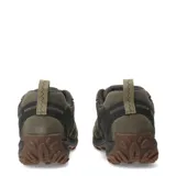 Zapatos de senderismo Merrell modelo Accentor 3, color verde oliva con detalles en negro y suela de goma color marrón. Confeccionados en una combinación de gamuza y malla transpirable, cuentan con cierre de cordones y diseño robusto para mayor tracción y estabilidad.