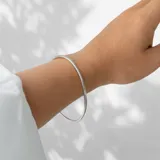 Brazalete rígido tipo esclava de plata 925 maciza, con un espesor de 2,5 mm.