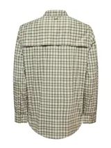 Camisa de manga larga RKF modelo Atacama para hombre, de diseño a cuadros en tonos verdes y beige. Cuenta con cuello abotonado, dos bolsillos frontales con solapa en el pecho y cierre frontal de botones.