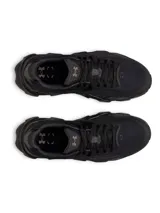 Championes de running Under Armour modelo HB Runner 2, de color negro con diseño monocromático, capellada de malla transpirable y suela gruesa esculpida.