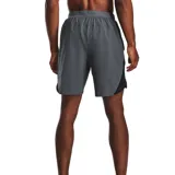 Short deportivo Under Armour Launch Run 7 color gris oscuro, con cintura elástica, bolsillos laterales y logo reflectivo en la pierna.