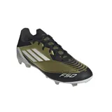 Championes de fútbol Adidas F50 League Messi FG, color dorado con detalles en negro y blanco.