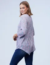 Blusa de tejido melange con cuello redondo, escote en V y aplique metálico.