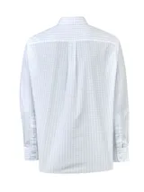 Camisa clásica de manga larga de RKF, color blanco con patrón de cuadros finos en color azul. Presenta cuello abotonado, cierre frontal con botones, un bolsillo en el pecho con el logo bordado y calce regular.