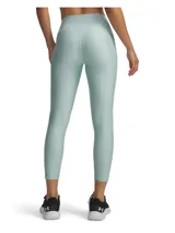 Calzas deportivas Under Armour de tiro alto, confeccionadas en tejido HeatGear ultraligero y elástico que absorbe el sudor. Presentan costuras planas ergonómicas para mayor comodidad, cintura antideslizante y bolsillo lateral.