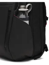 Mochila Under Armour de diseño ergonómico y moderno, fabricada con tecnología UA Storm resistente al agua. Cuenta con correas UA Suspension para distribución de peso, panel trasero acolchado y ventilado, compartimento para laptop de hasta 16 pulgadas, bolsillo para calzado o ropa, y bolsillos laterales para botellas. Diseño expandible con múltiples compartimentos frontales.