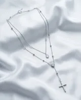 Collar doble de plata 925 con diseño de lágrima, corazón en circonia y cruz colgante.