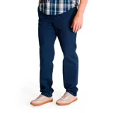 Pantalon tipo chino de corte recto y tiro medio, color azul oscuro. Cuenta con bragueta con cremallera y botón, bolsillos laterales y bolsillos traseros de ribete con solapa y botón.