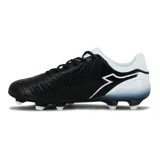 Championes de fútbol Diadora Mondiali MD Teen, color negro con detalles en blanco.