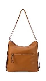 Cartera convertible en mochila de diseño versátil, color tostado, con textura granulada. Cuenta con un bolsillo frontal con cierre, compartimento principal espacioso y correas ajustables para llevar al hombro o como mochila.