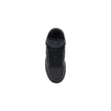 Championes Amiri MA-1 Low-Top de color negro, con diseño robusto de inspiración skate, cordones gruesos y detalles de la marca en relieve en el lateral y la suela.