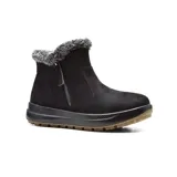 Bota corta color topo con detalle de piel sintética en el borde superior, cierre lateral con cremallera y suela de goma negra con dibujo.