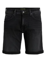 Bermuda de jean color gris oscuro con efecto lavado, de corte recto y largo hasta las rodillas, con dobladillo vuelto en los puños y bolsillos clásicos.