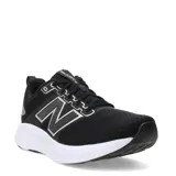 Championes de running New Balance modelo 460, color negro con detalles plateados. Presentan una parte superior de malla transpirable, el logo N característico en los laterales y una suela de amortiguación blanca.
