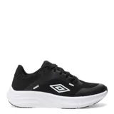 Championes deportivos Umbro modelo Icon Lady, color negro con detalles en blanco. Presentan una capellada de malla transpirable con refuerzos sintéticos, cierre por cordones y una suela de goma con entresuela amortiguada.