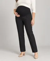 Pantalón de vestir negro de corte recto, con faja de algodón elastizado para maternidad y línea marcada al frente.