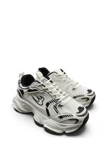 Championes deportivos LD modelo 15087, color beige con detalles en blanco y suela chunky de plataforma.