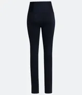Pantalón deportivo negro de microfibra con cintura alta y corte recto.