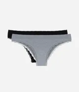 Pack de dos bombachas bikini, una negra y otra gris jaspeado, ambas con terminaciones de encaje.