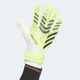 Guantes de arquero Adidas Predator Training en color verde neón con detalles en negro. Cuentan con palma de látex con tecnología Soft Grip para amortiguación y agarre, dorso flexible y correa de ajuste en la muñeca.