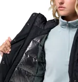 Chaqueta parka impermeable y transpirable con tecnología Omni-Tech y forro termorreflectante Omni-Heat. Presenta capucha ajustable, cierre frontal con solapa, cintura entallada y bolsillos laterales con cremallera.