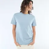 Camiseta de punto de algodón con cuello redondo y mangas cortas, de corte recto y diseño liso.