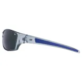 Lentes de sol Caterpillar con armazón de acetato transparente en tono gris y patillas con detalles en azul. Cuentan con cristales oscuros y logo de la marca grabado en el lente y en las patillas.