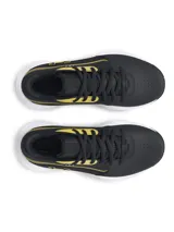 Championes de básquetbol Under Armour Lockdown 7, color negro con detalles en dorado y entresuela blanca. Presentan parte superior de malla transpirable con superposiciones de cuero, entresuela de EVA para mayor reactividad y suela de caucho con patrón de espiga para un control óptimo en la cancha.